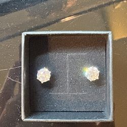 6.5 mm earrings moissinite