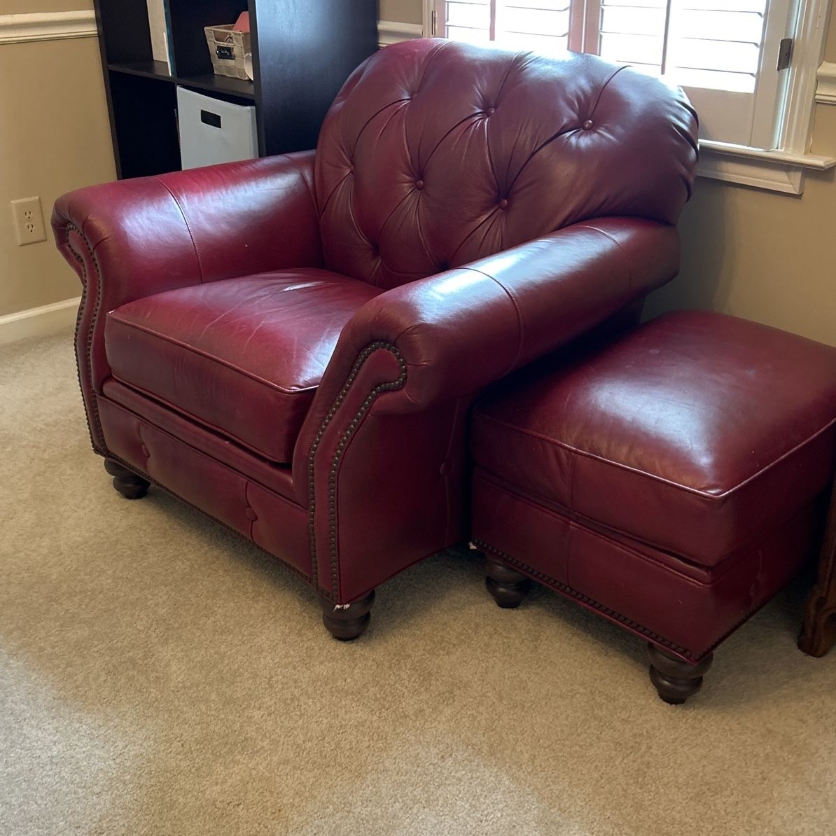 Leather Chair With Ottoman