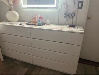 LED light mirror and white dresser