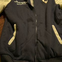 Men’s sweater size medium fur inside