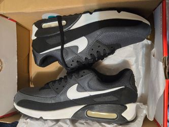 Air max mens size 8.5 new never worn original box