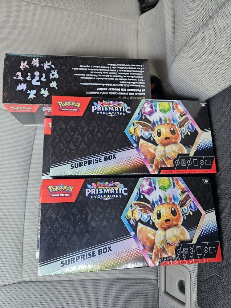 Pokémon Prismatic Evolutions Surprise Box