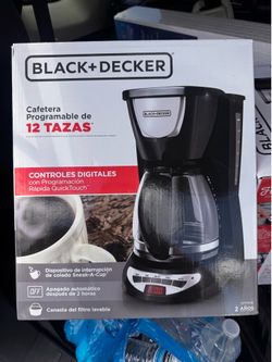 Black +Decker  coffee maker 12 cups programmable