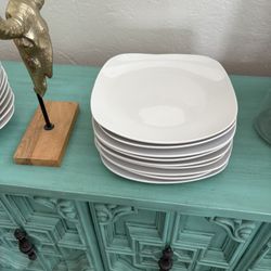 Set of 9 White Square Ceramic Dinner Plates