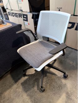 SitOnIt Lumin Rolling Task/Guest Chairs — Gray & White, Arms (3 Available)