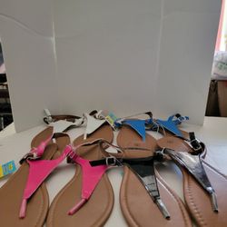 Women Flat Patent Leather Sandals. Nwt. Size 8. $2 each