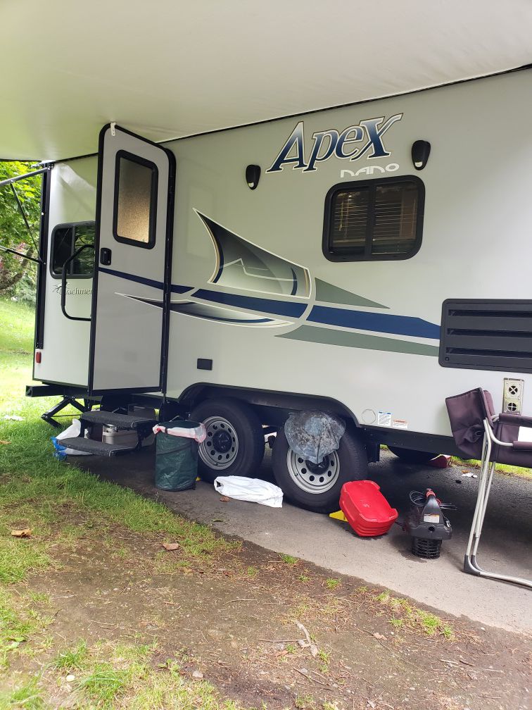 Coachman Apex Nano by Forest River 213RDS