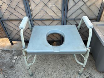 Bedside Commode Chair with Armrests