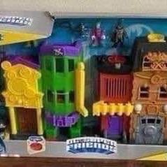 NEW Batman Imaginext Playsets and Figures Joker Penguin some box damage Just $50 