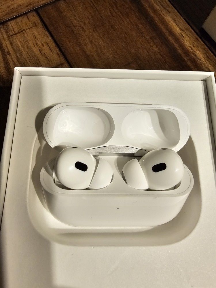 AirapodPro 2nd Gen. With Noise Cancelling.