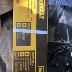 Dewalt Battery Start Kit