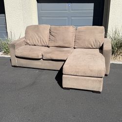 Sectional Couch W/Reversible Chaise Lounge (Pick Up Price)