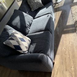 BEAUTIFUL BLUE SOFA 🛋 