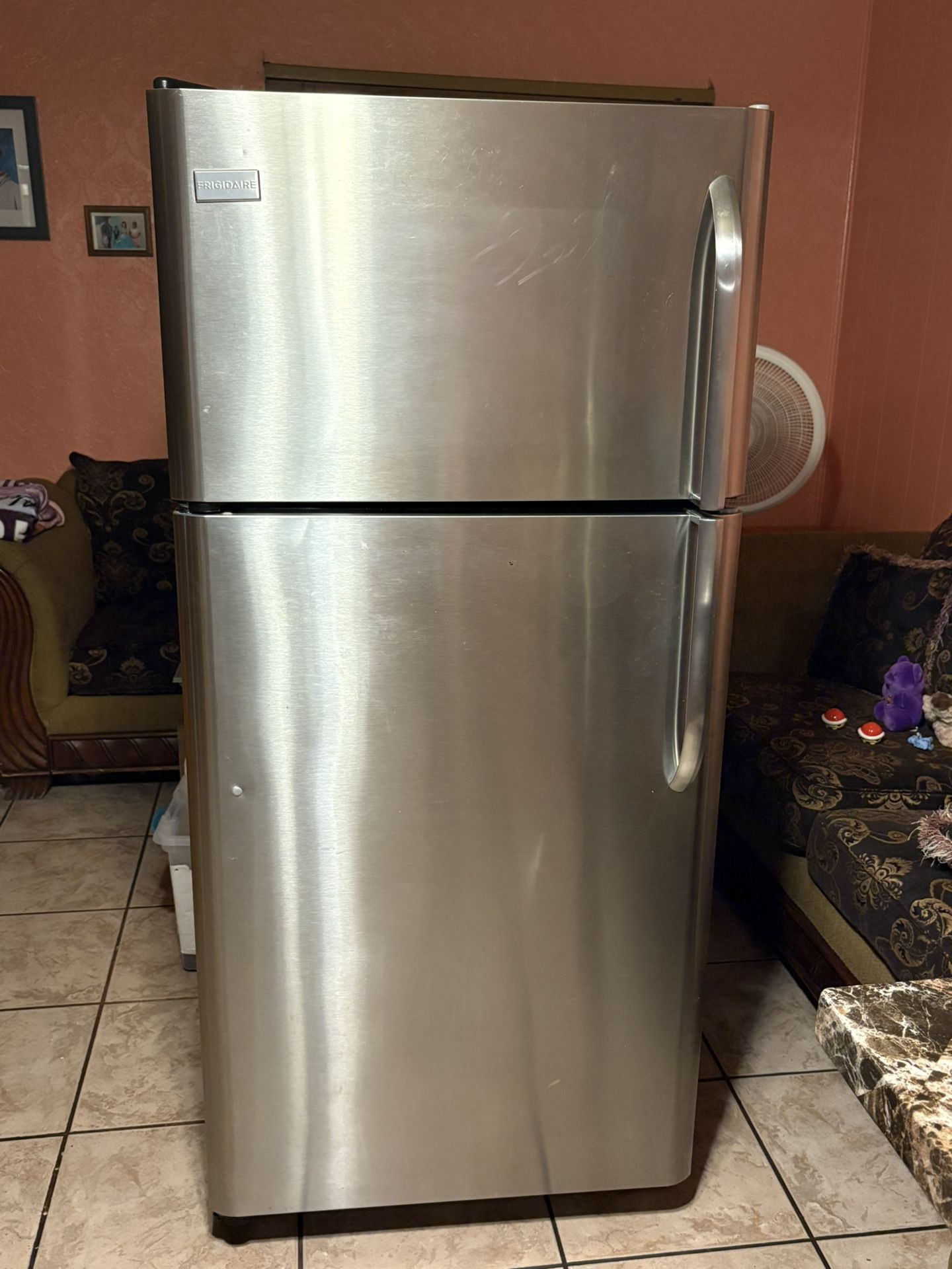 Fridgaire Fridge