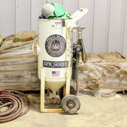 Hydraulics  Sandblaster