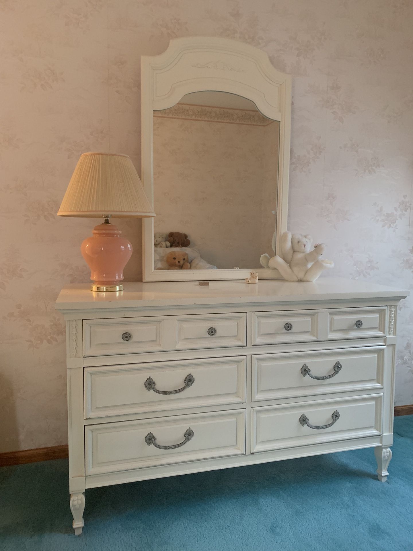 Girls Dresser With mirror and Chest