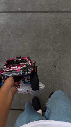 TRAXXAS SLASH