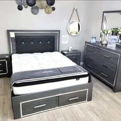 Ashley Bedroom Panel Bed / 6-Drawer Dresser with Mirror and 5-Drawer Chest💥 Grey