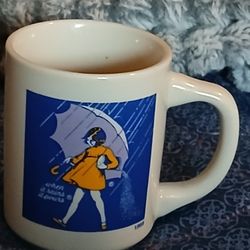 Vintage Morton Salt “When It Rains It Pours” 1968 Mug