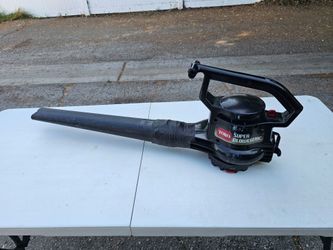 Toro super blow portable vac for yard & outdoor cleanup ! Runs well !