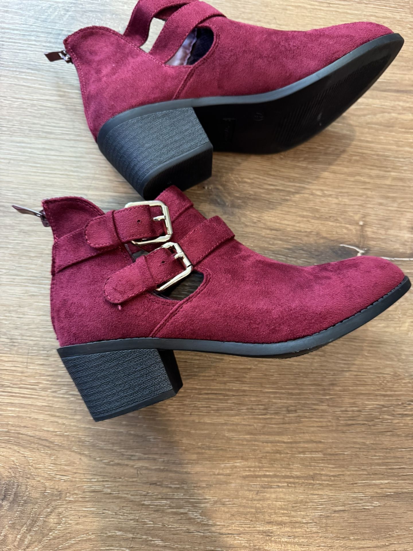 Boots Burgandy