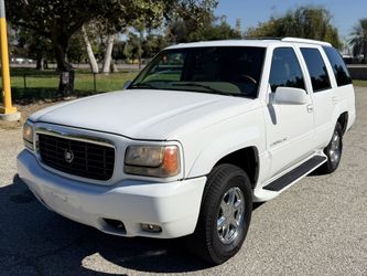 2000 Cadillac Escalade