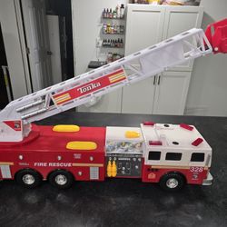 Tonka Titan Fire Rescue Truck 3 Ft