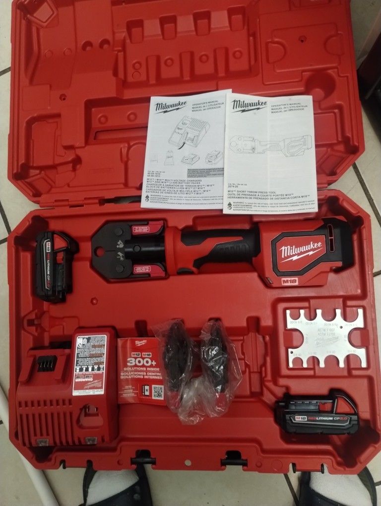 M18 Milwaukee PEX PRESS Tool Kit $$500 Fijo