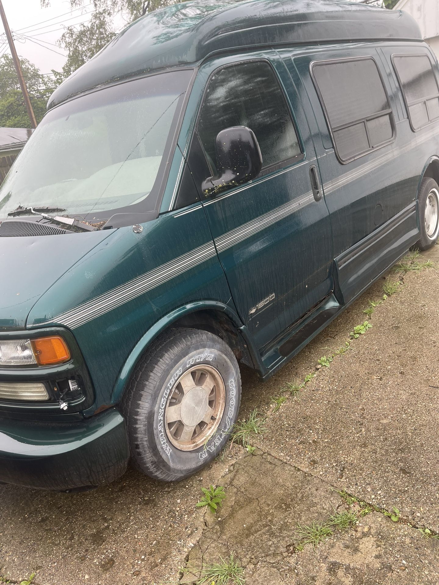 1999 Chevrolet Express