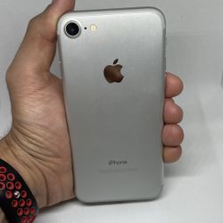 IPhone 7 32gb GOLD(UNLOCKED) 