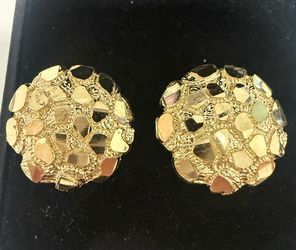 10 KT Earrings Nugget
