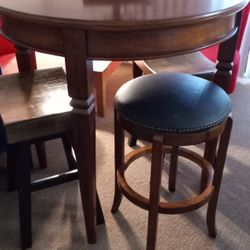 40x 40 Cocktail Table 