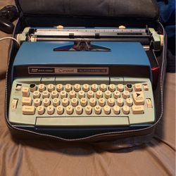 Antique Typewriter 