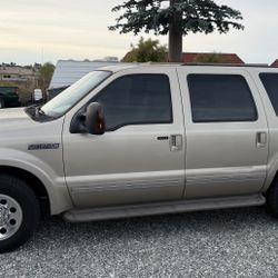 2004 Ford Excursion