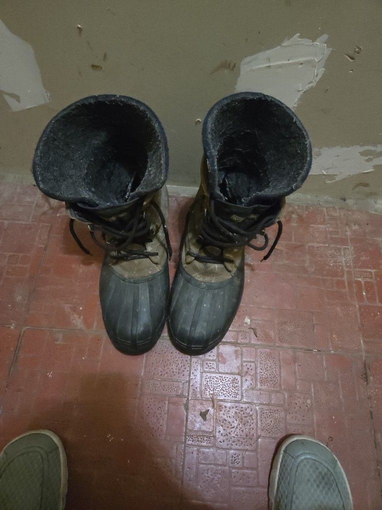 Woodstock Snow Boots