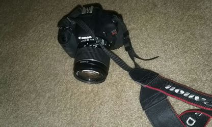 Canon Camera Eos rebel T3i (read description )