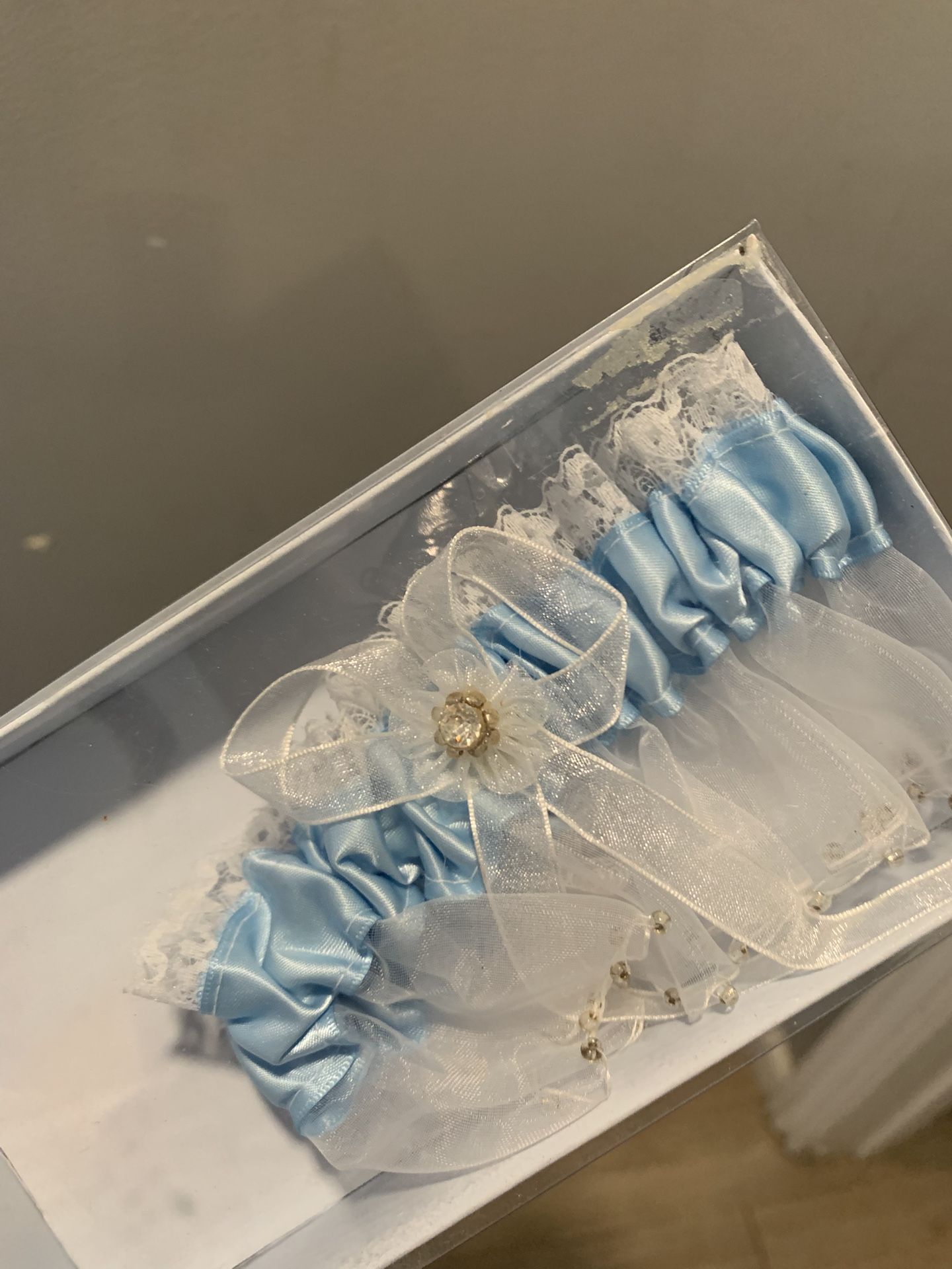Wedding Blue Toss New