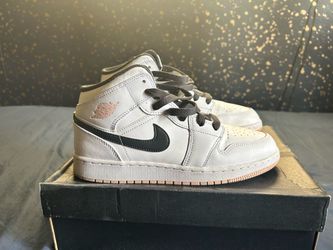 Jordan 1 Mid Size 6.5