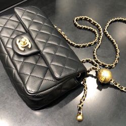 Chanel shoulder bag