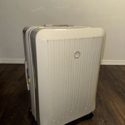 Delsey Paris Large Roller Bag 