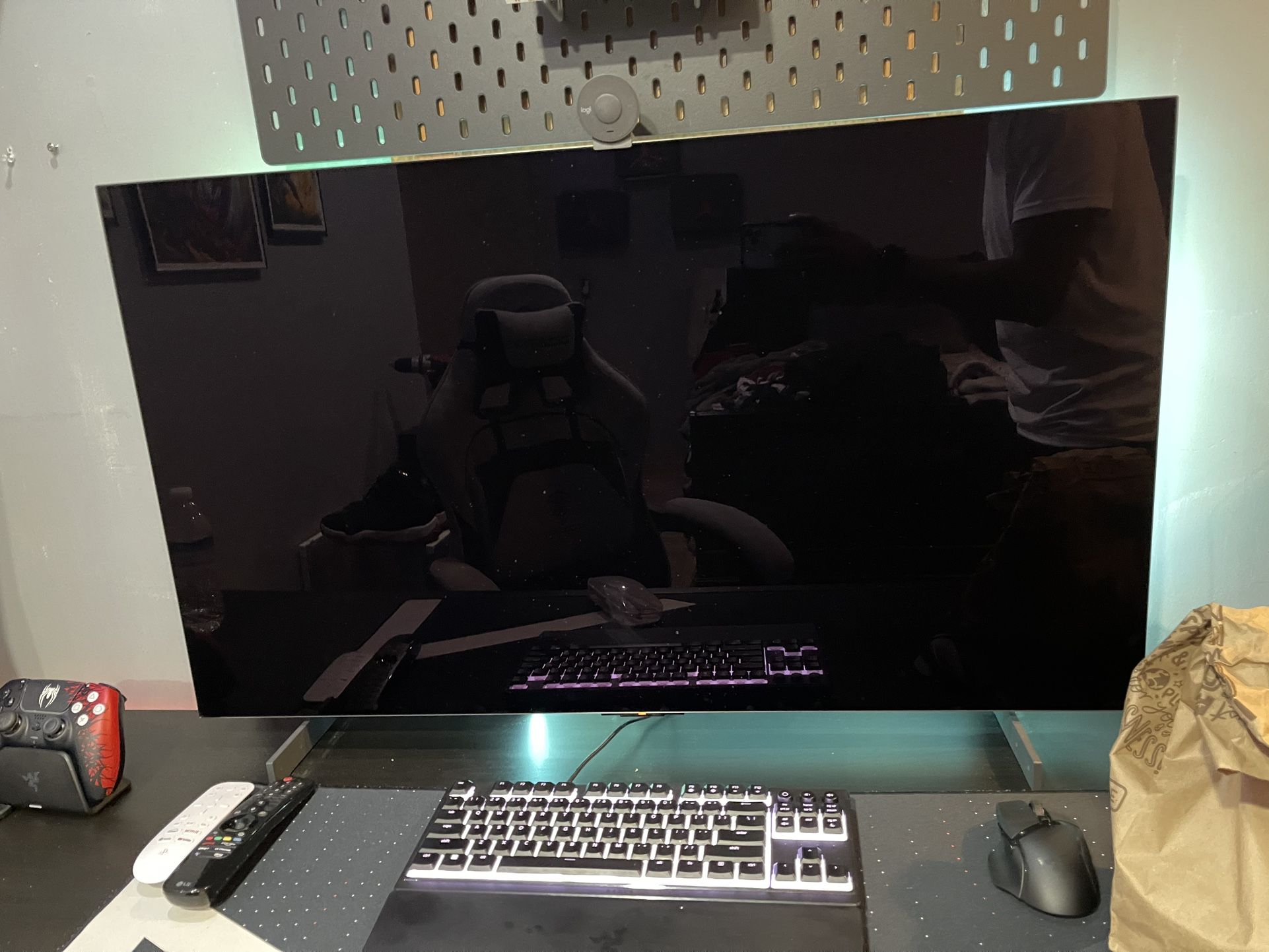 LG C2 Oled 42 Inch 120hz