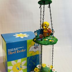 Tweety And Sylvester Garden Shop Bird Feeder NIB Vintage WB Studio Exclusive ‘97