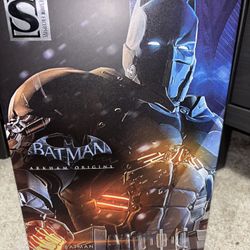 Batman Arkham origins XE suit by hot toys