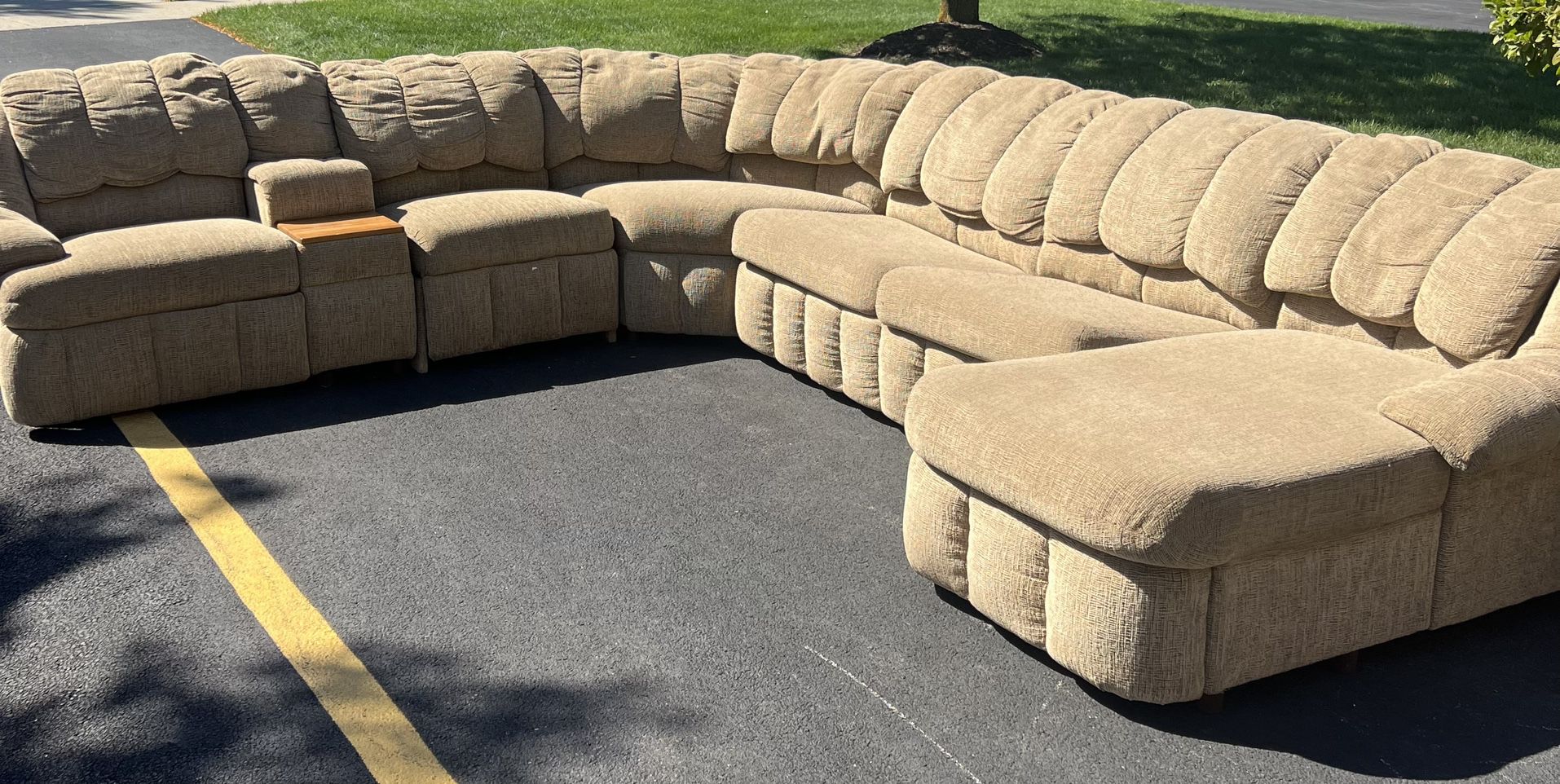Light Brown Sectional Reclining Couch With Pull Out Bed