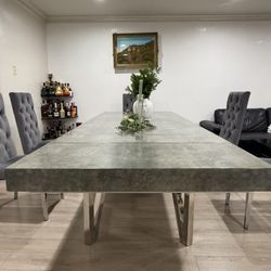 Modern Dining Table 