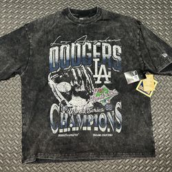 New Era Los Angeles Dodgers Men’s Vintage Wash T Shirt Size Small 