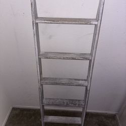  Rustic Wood Blanket Ladder
