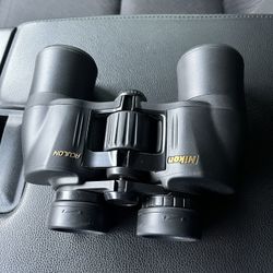 Nikon Aculon Binoculars 
