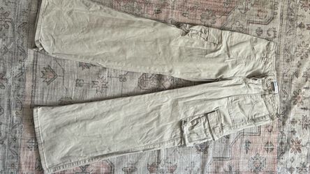 Cream cargos