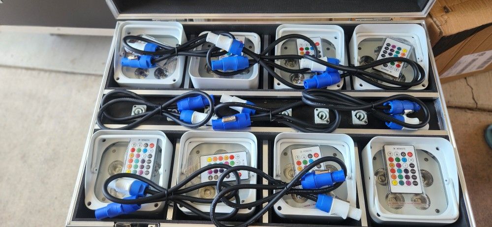 8X Wireless Battery Powered Par Light 6x18W RGBWA+UV led uplight Charge Case
